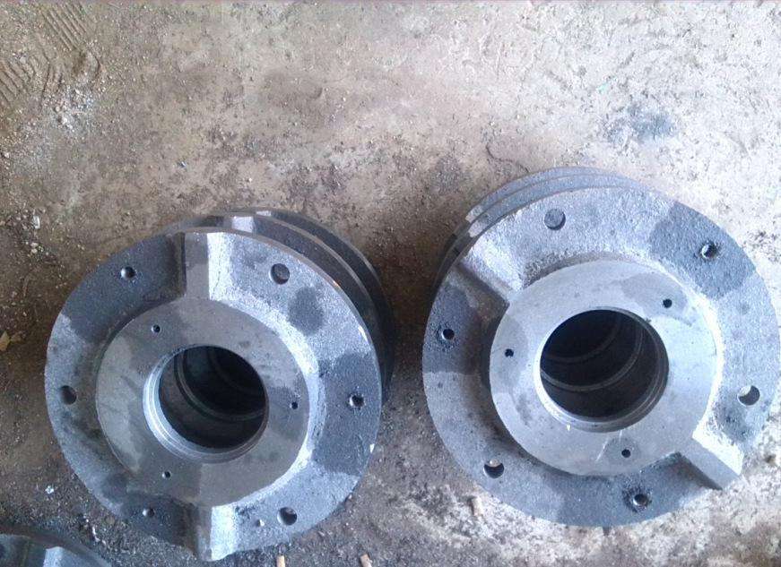 Як виготовляти високоміцні деталі з сірого чавуну без додавання дорогоцінних металів, наприклад сплавів?