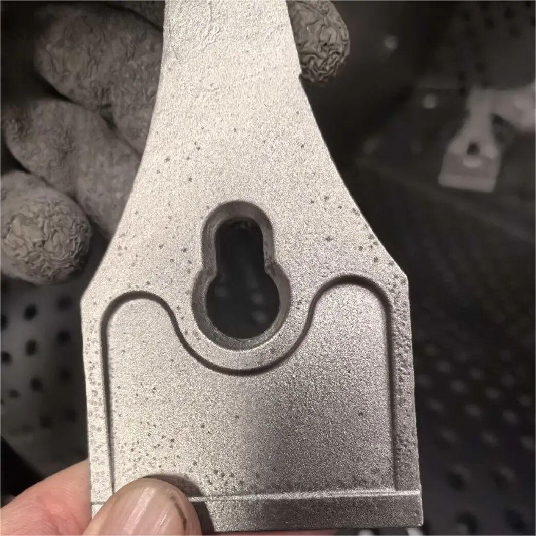 Виготовлення 410 деталей з нержавіючої сталі з кремнеземом, вагою 205 грамів, з поверхневими дефектами плям окислення: причини та рішення